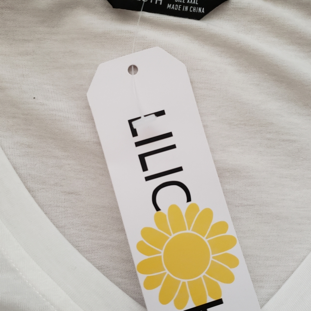 White tee - Picture 3 of 5